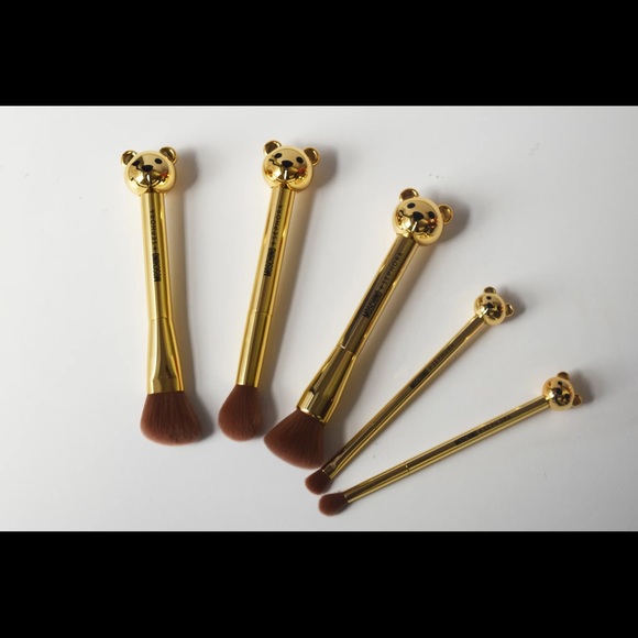 🎀HostPick🎀 Moschino x SEPHORA Bear Brush Set - Picture 4 of 6